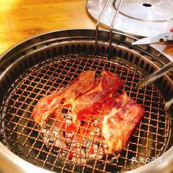 港城美食爆料视频播放网站,热门视频网站带你领略地道风味